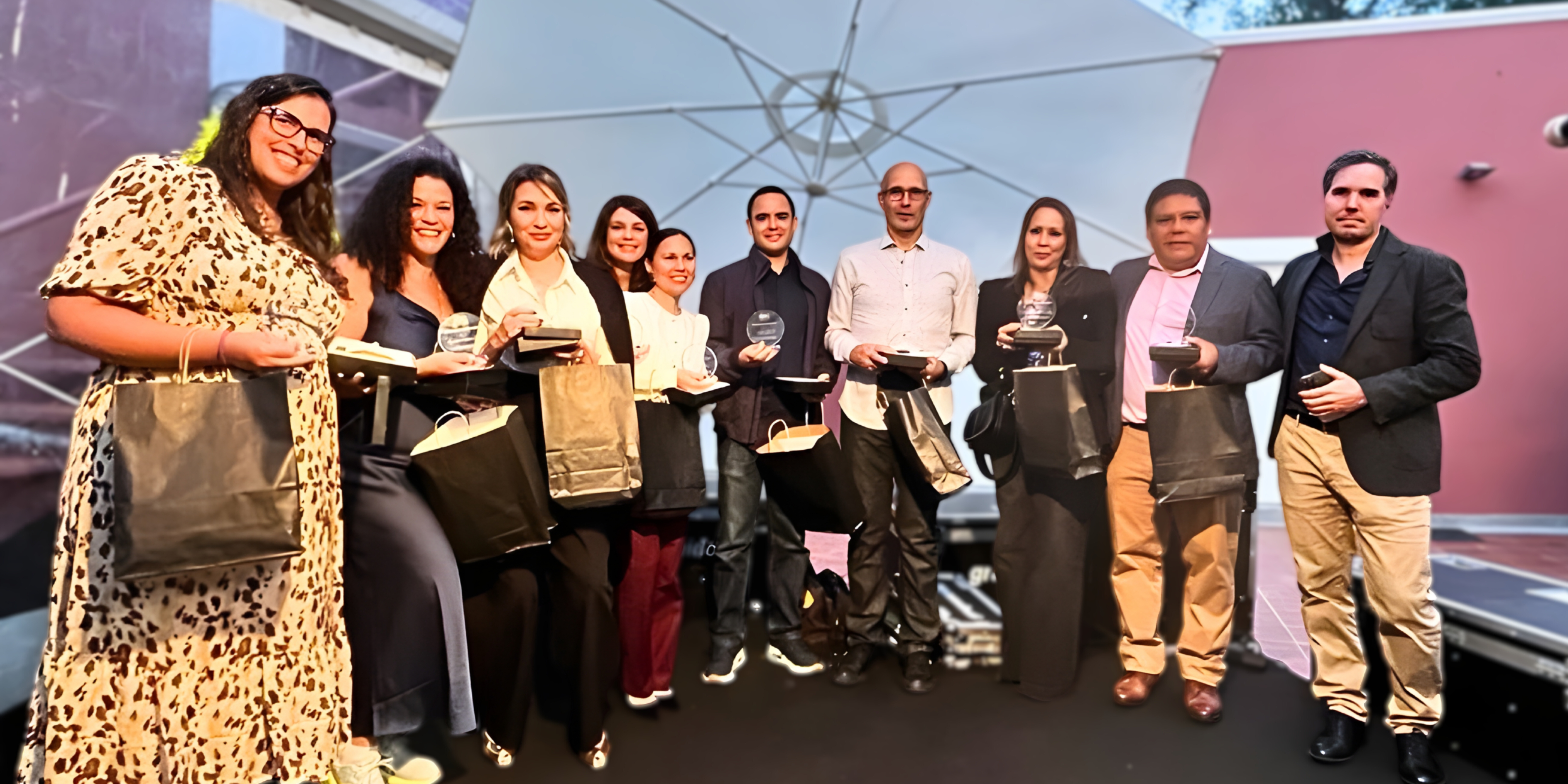 IOC reconoce la dedicación y trayectoria de su equipo tras 21 años de historia